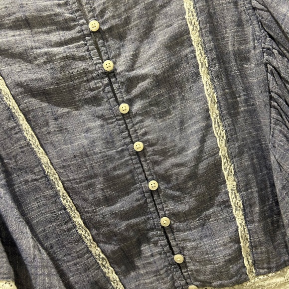 Melrose and Market Top in Medium - Picture 6 of 6